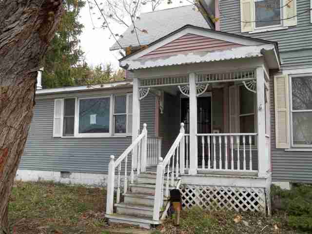 3862 Rockingham Road Davenport, IA 52802 - Photo 2 of 4 Gallery Image 2