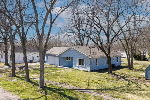$194,900 | 304 Chestnut Street, La Monte, MO 65337