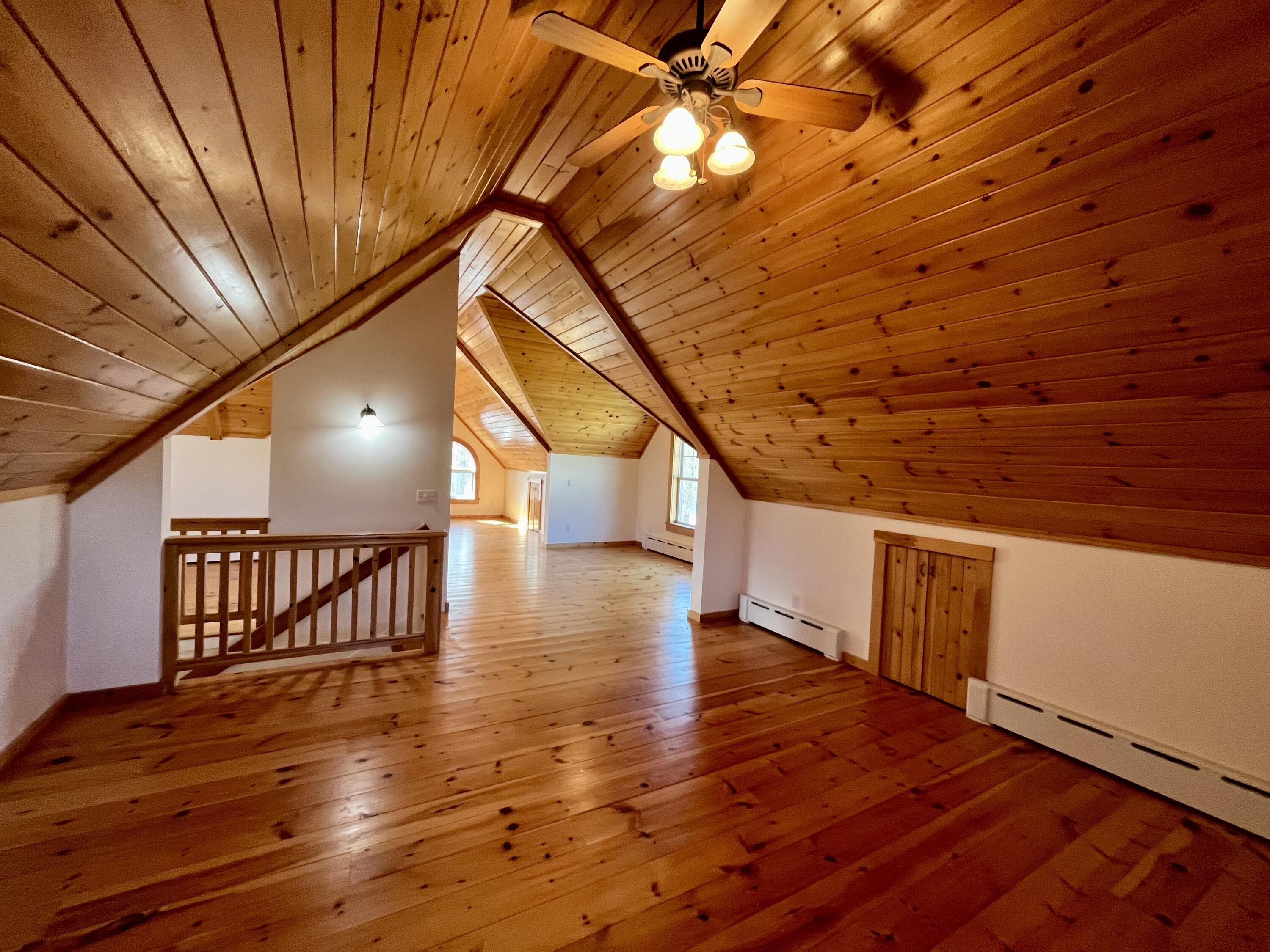 2 Mountain Avenue Bar Harbor, ME 04609 - Photo 24 of 35 Third Floor Great Room