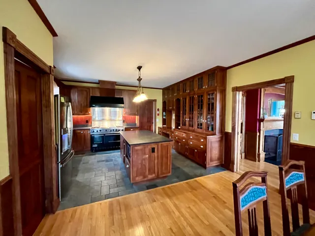 $1,399,999 | 2 Mountain Avenue, Bar Harbor, ME 04609