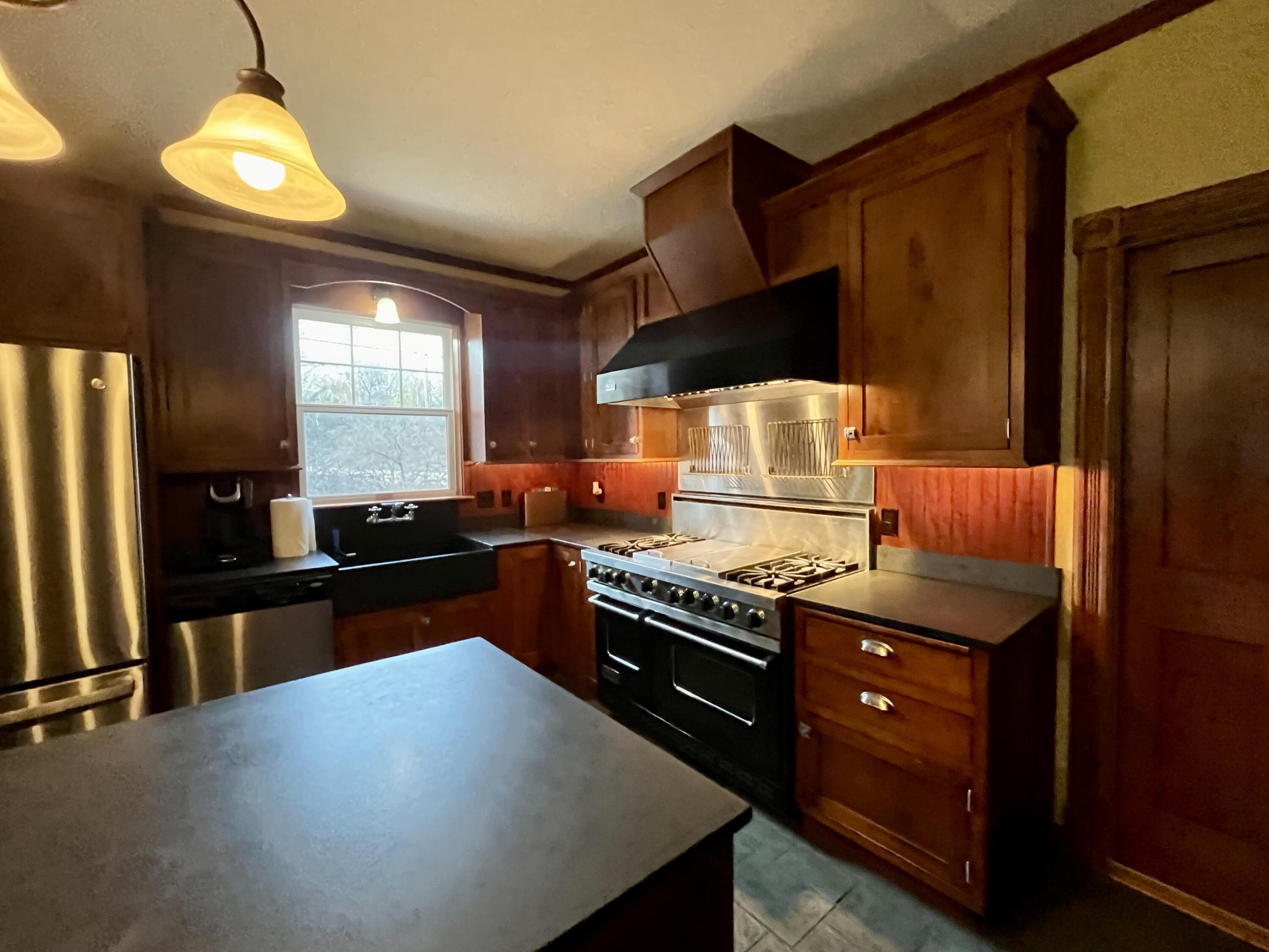 2 Mountain Avenue Bar Harbor, ME 04609 - Photo 9 of 35 Kitchen Slate Countertops