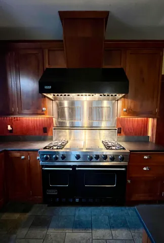 $1,399,999 | 2 Mountain Avenue, Bar Harbor, ME 04609