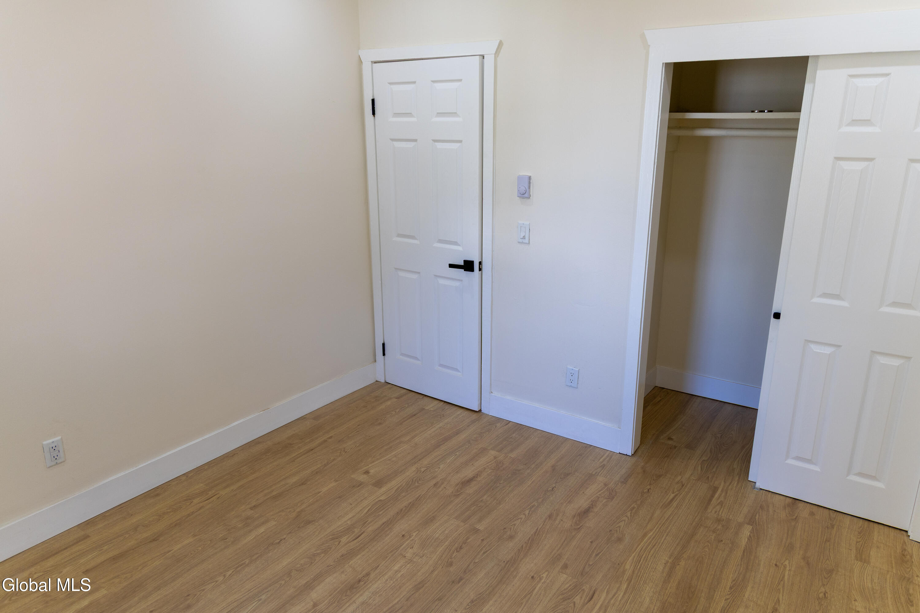 11 Jefferson Street, Unit 2B Schenectady, NY 12305 - Photo 12 of 15 2B-15