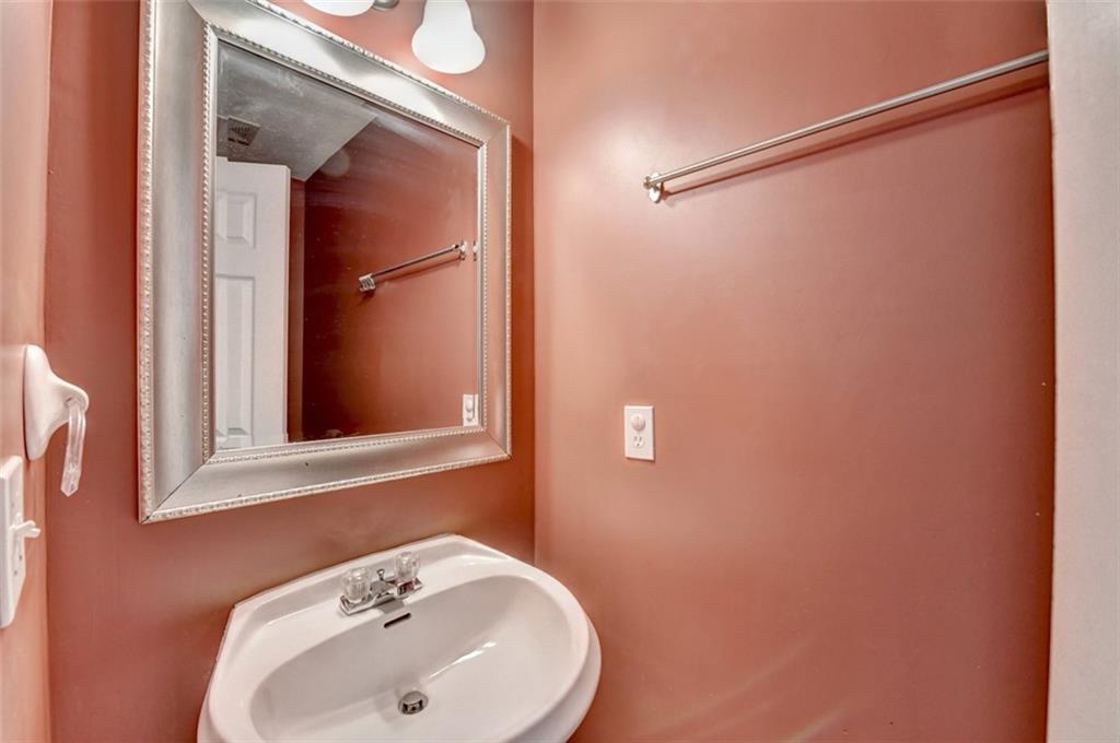 3270 Spincaster Way Loganville, GA 30052 - Photo 14 of 38