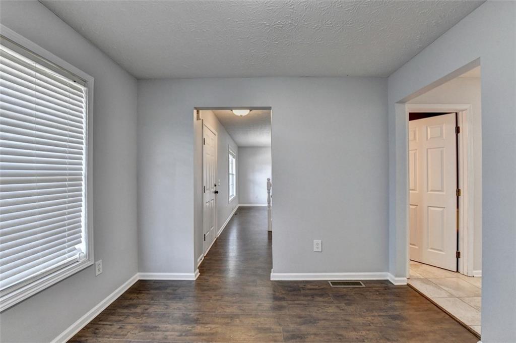 3270 Spincaster Way Loganville, GA 30052 - Photo 7 of 38