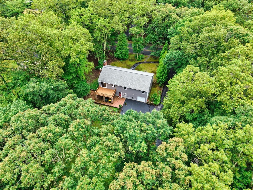 172 Ridge Road Smithfield, RI 02917 - Photo 5 of 42 Gallery Image 5