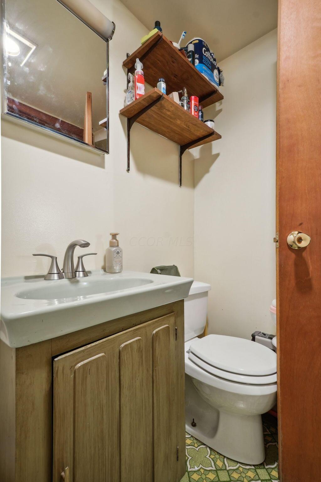 2483 Shrewsbury Road Columbus, OH 43221 - Photo 22 of 26 Basement full bathroom