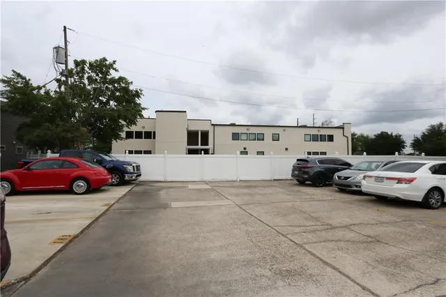 $110,000 | 185 Avant Garde Circle, Unit 185, Kenner, LA 70065