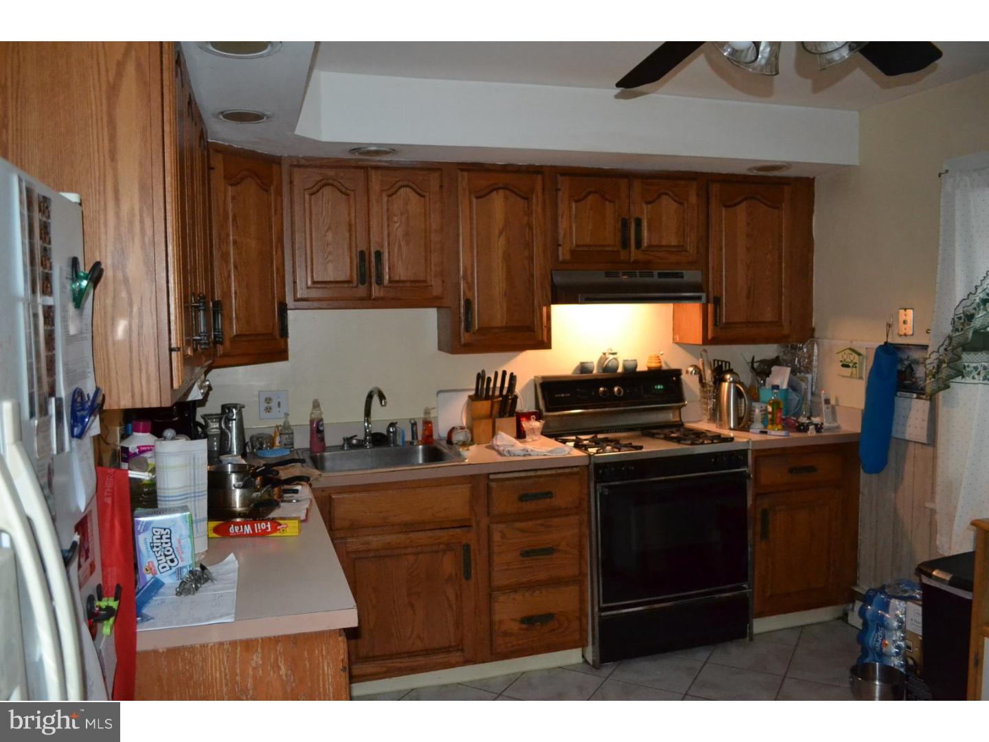 9310 Cloverly Road Philadelphia, PA 19114 - Photo 11 of 23 Kitchen