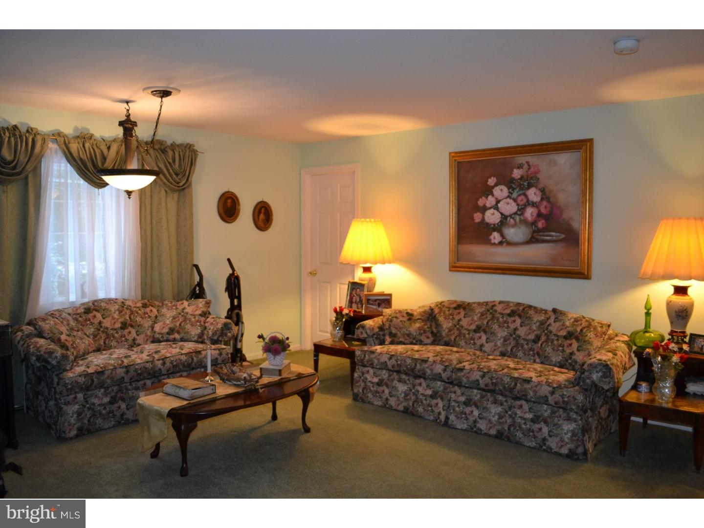 9310 Cloverly Road Philadelphia, PA 19114 - Photo 8 of 23 In-law Suite