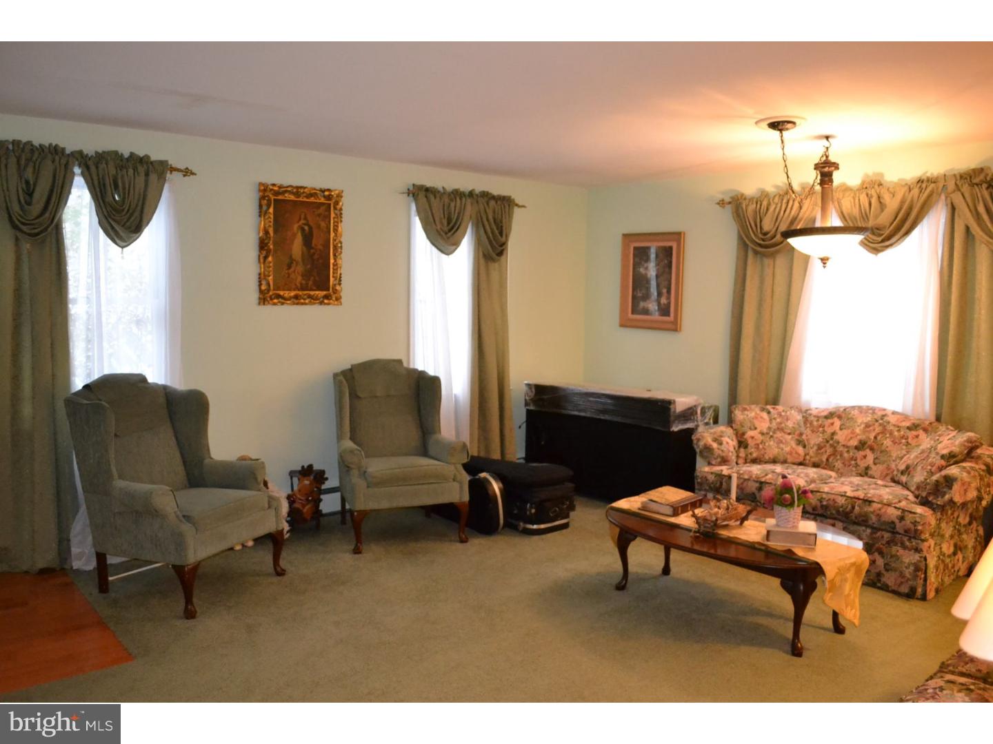 9310 Cloverly Road Philadelphia, PA 19114 - Photo 9 of 23 In-law Suite