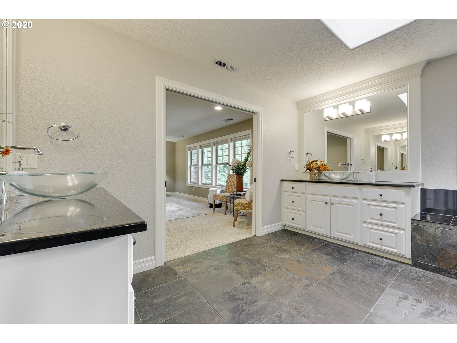 4121 Southwest Childs Road Lake Oswego, OR 97034 - Photo 20 of 32 Gallery Image 20