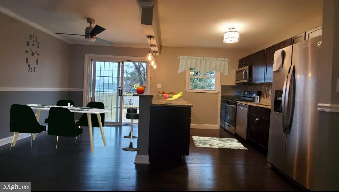 3101 Rheims Road Baltimore, MD 21244 - Photo 4 of 9 Dining area and Kitchen