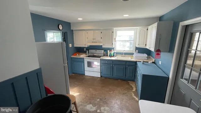 $309,900 | 2519 Woodlawn Drive, Bristol, PA 19007