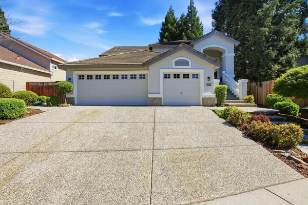 $835,000 | 447 Amhurst Circle, Folsom, CA 95630