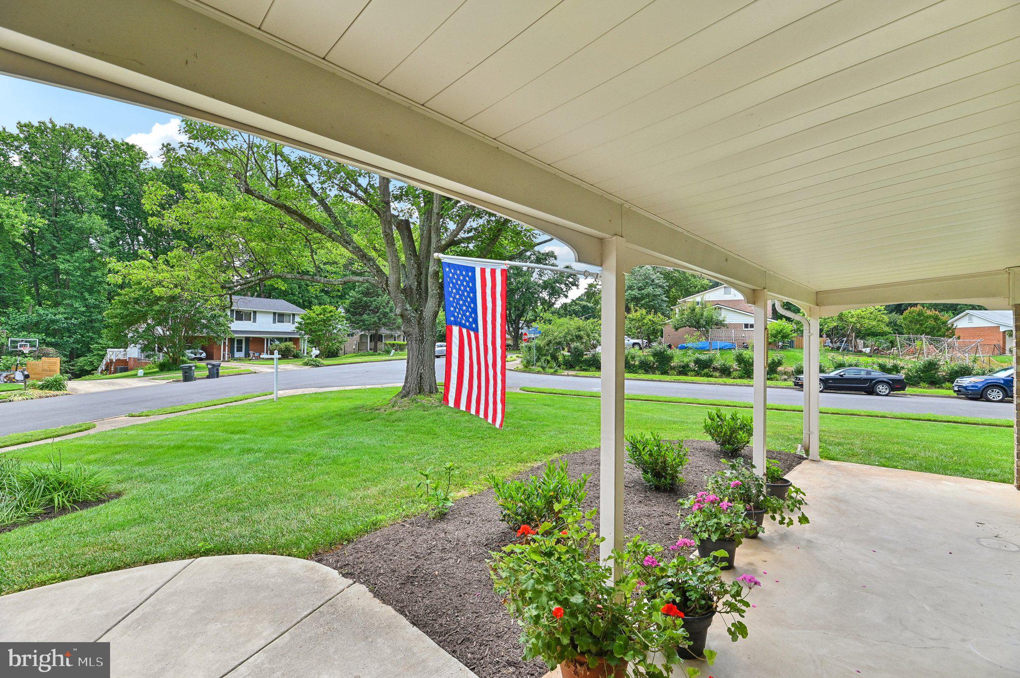 10176 Wavell Road Fairfax, VA 22032 - Photo 30 of 42 Exterior Front Porch