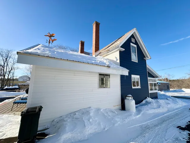 $257,400 | 17 Willow Street, Mattawamkeag, ME 04459