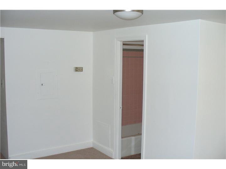 8012 Pine Road Philadelphia, PA 19111 - Photo 20 of 25 Gallery Image 20