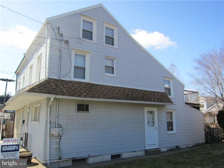8012 Pine Road Philadelphia, PA 19111 - Photo 3 of 25 Gallery Image 3
