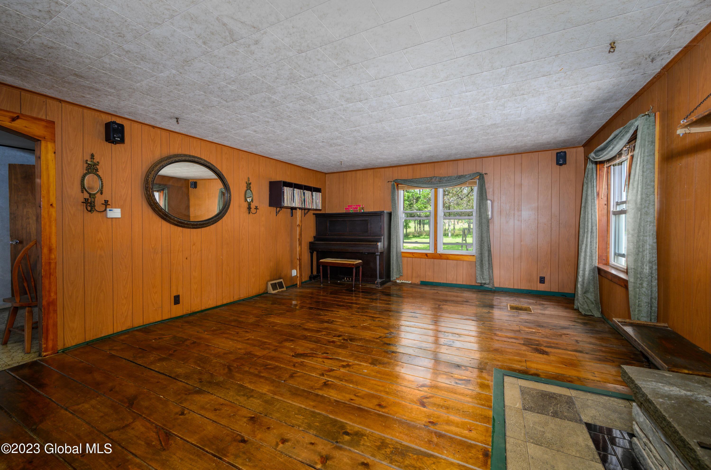 1423 Rudolph Weir Jr Road Cairo, NY 12058 - Photo 4 of 31 DSC_5587-Edit
