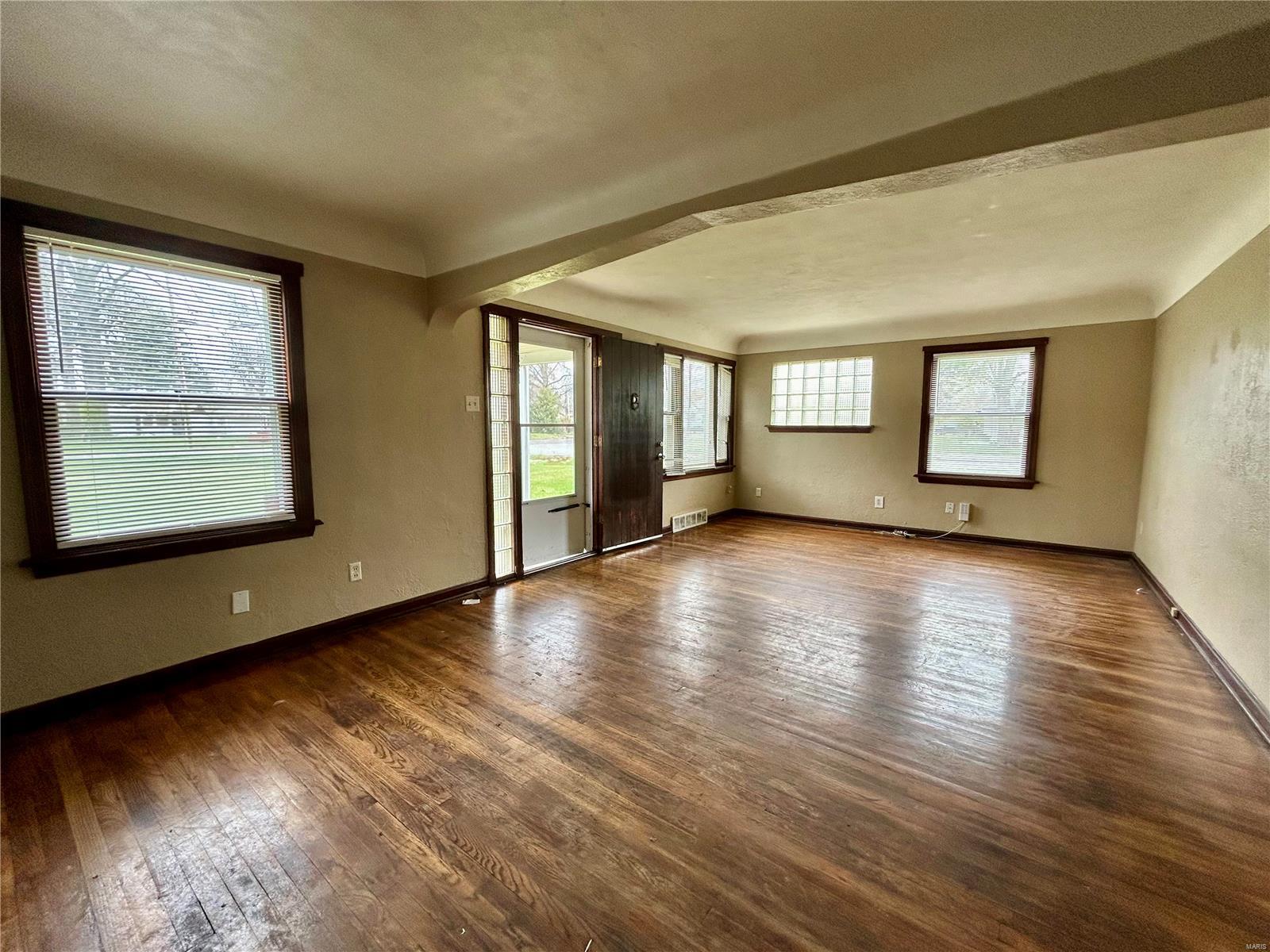 11820 Larimore Road St. Louis, MO 63138 - Photo 3 of 13