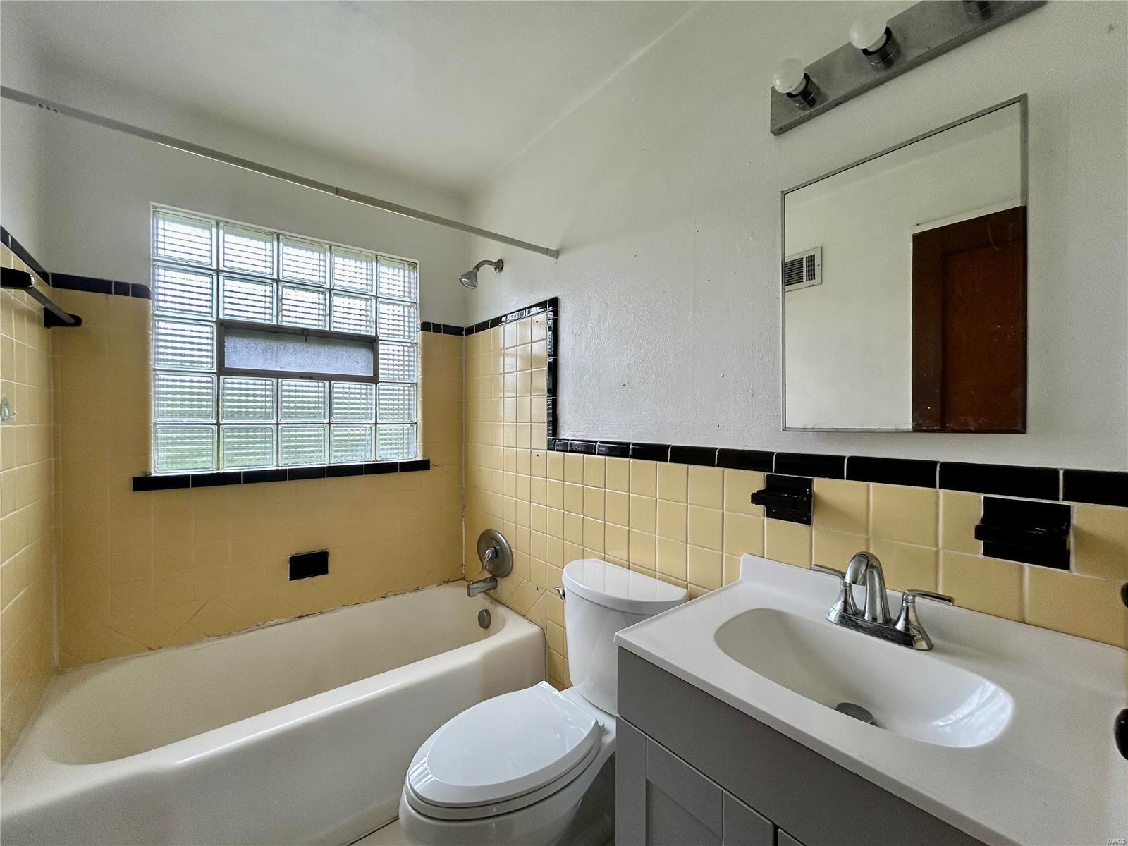 11820 Larimore Road St. Louis, MO 63138 - Photo 8 of 13