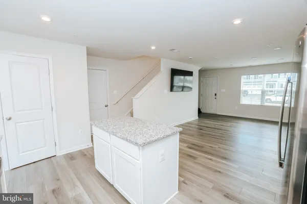 $2,600 | 118 Charlotte Street, Hagerstown, MD 21740