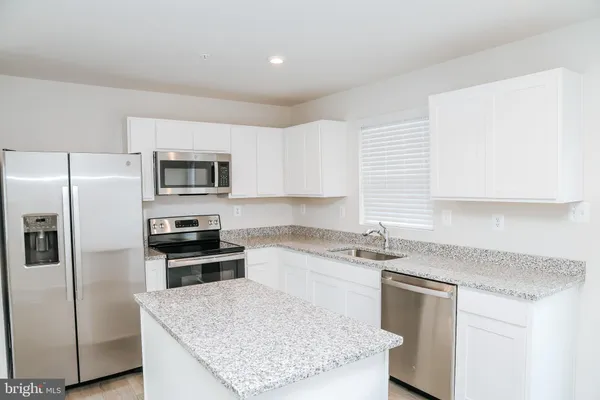 $2,600 | 118 Charlotte Street, Hagerstown, MD 21740