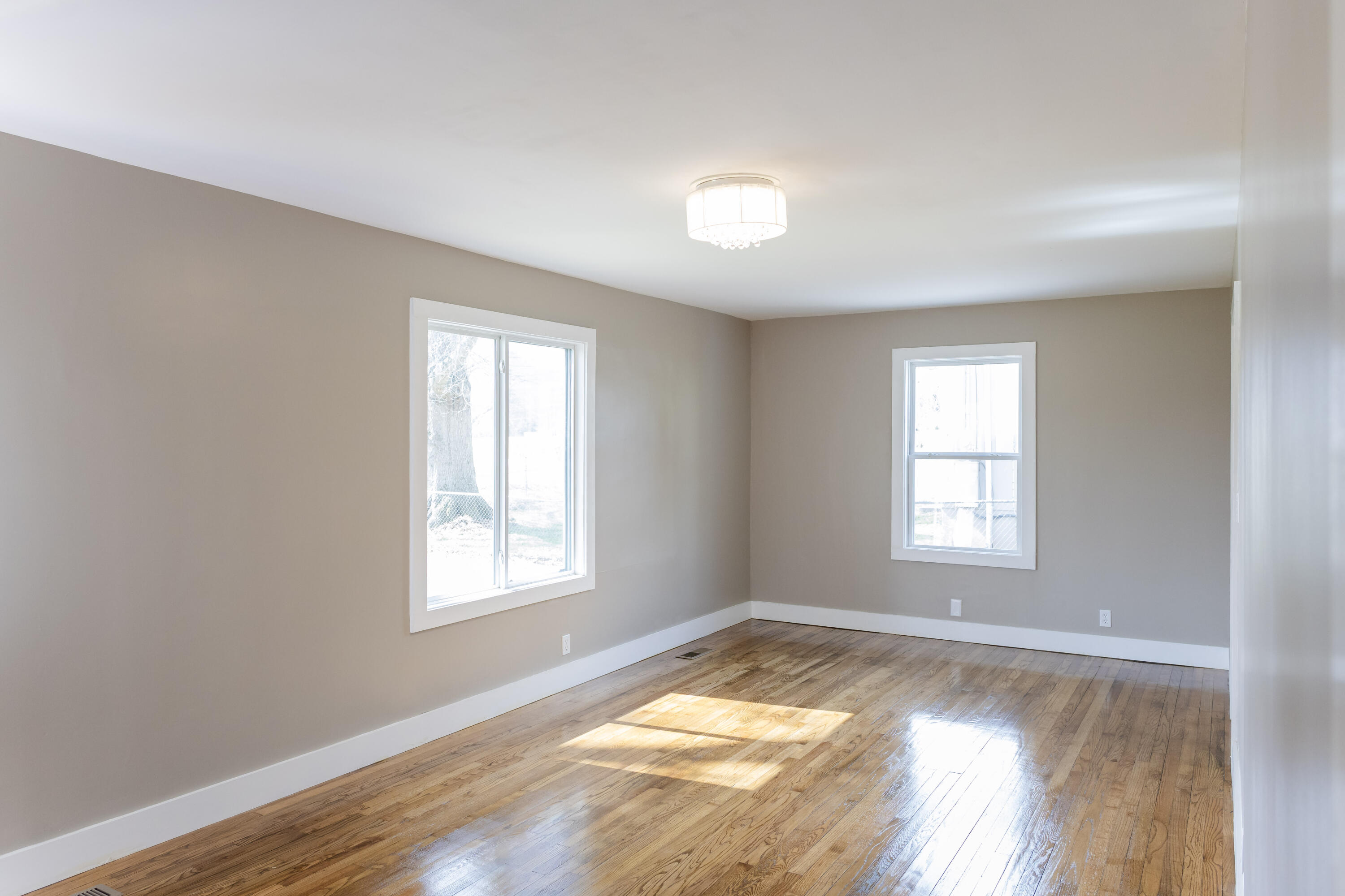 4752 Happy Valley Road Flintstone, GA 30725 - Photo 2 of 36 LIVING ROOM