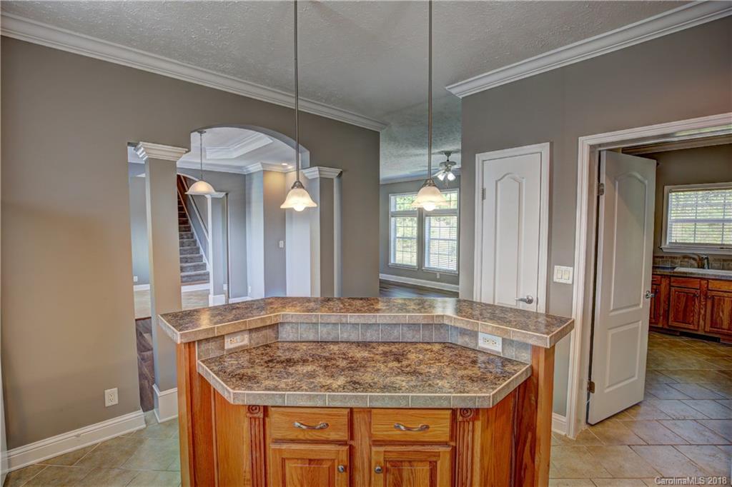 1959 Hubbard Road Hickory, NC 28601 - Photo 16 of 35 Gallery Image 16