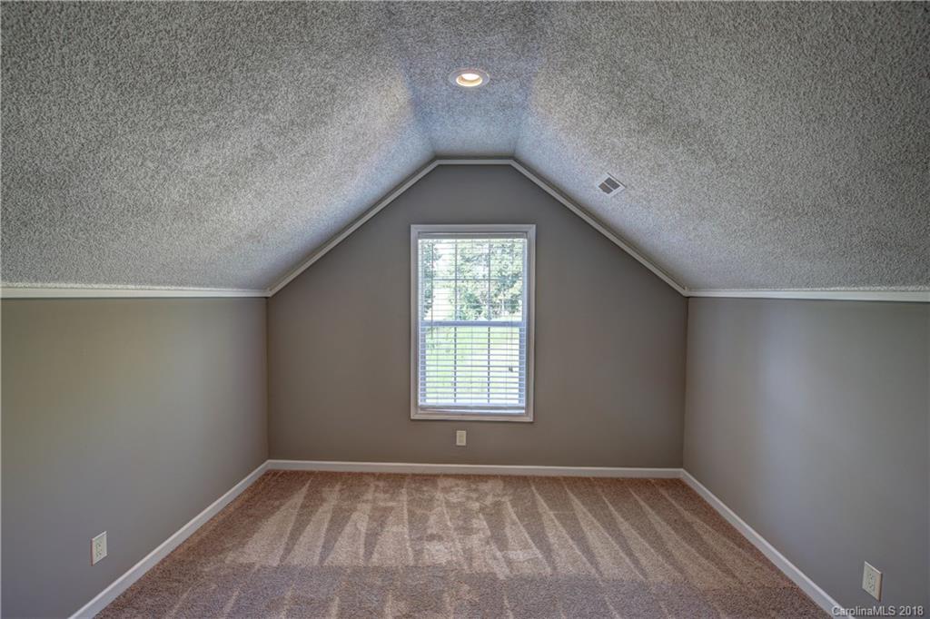 1959 Hubbard Road Hickory, NC 28601 - Photo 26 of 35 Gallery Image 26