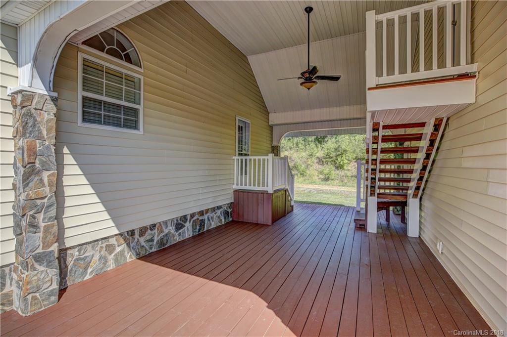 1959 Hubbard Road Hickory, NC 28601 - Photo 6 of 35 Gallery Image 6