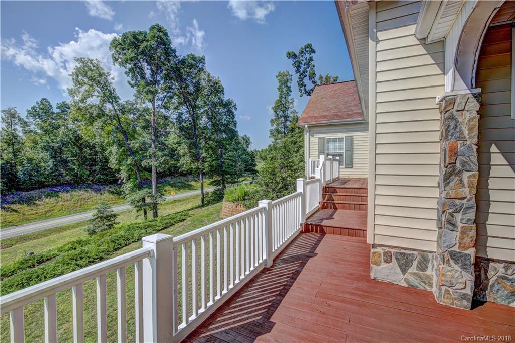 1959 Hubbard Road Hickory, NC 28601 - Photo 7 of 35 Gallery Image 7