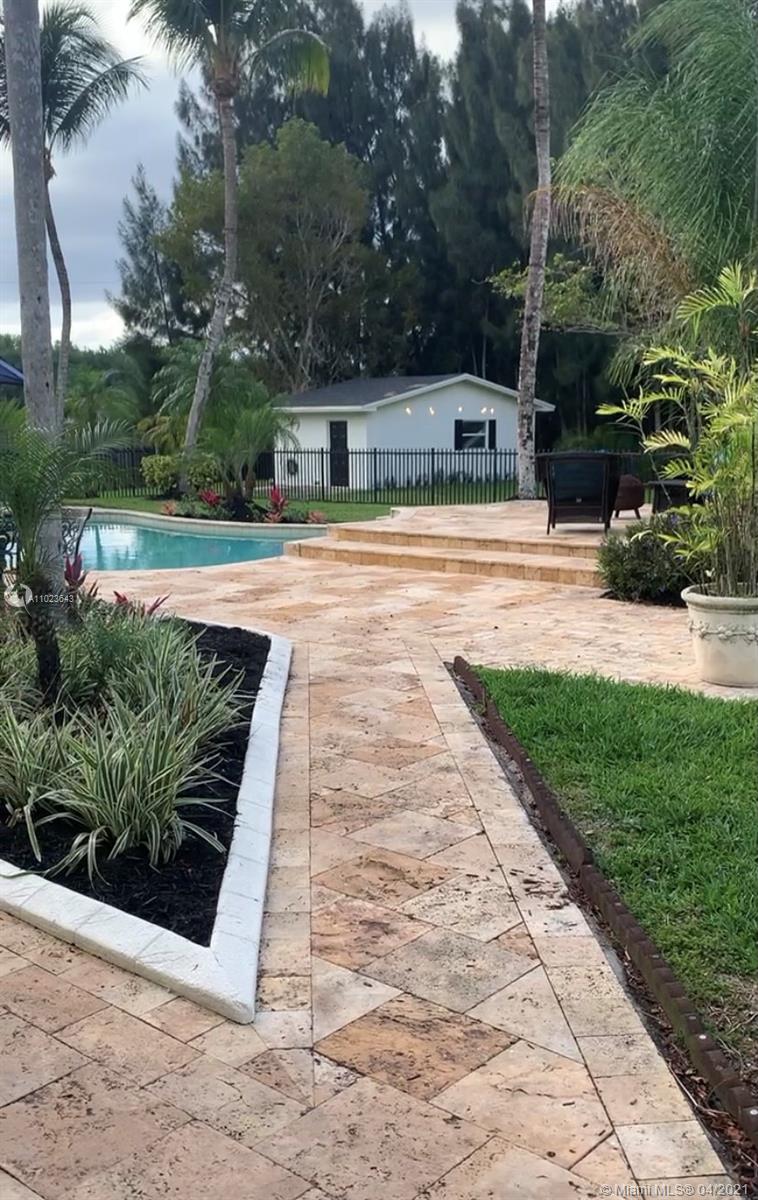 18221 Southwest 60th Street Southwest Ranches, FL 33331 - Photo 16 of 27