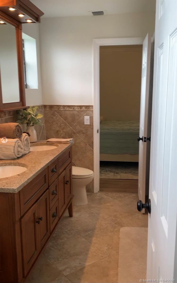 18221 Southwest 60th Street Southwest Ranches, FL 33331 - Photo 9 of 27