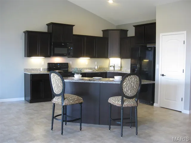 $399,900 | 1515 New Brunswick Drive, Waterloo, IL 62298