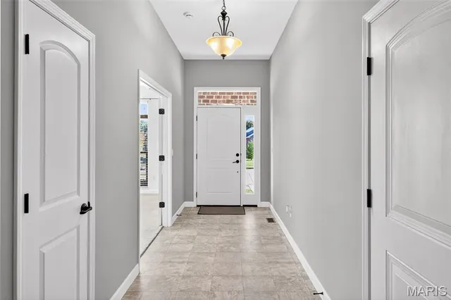 $399,900 | 1515 New Brunswick Drive, Waterloo, IL 62298