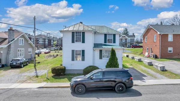 $1,999,999 | 1201-1217 Fairfax St Acc, Radford, VA 24141