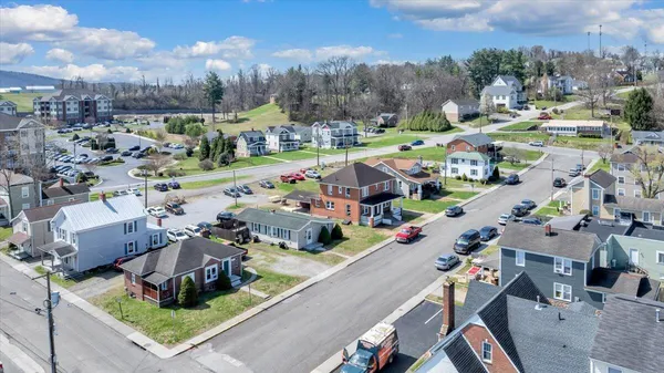 $1,999,999 | 1201-1217 Fairfax St Acc, Radford, VA 24141