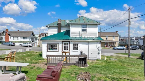 $1,999,999 | 1201-1217 Fairfax St Acc, Radford, VA 24141