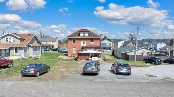 $1,999,999 | 1201-1217 Fairfax St Acc, Radford, VA 24141