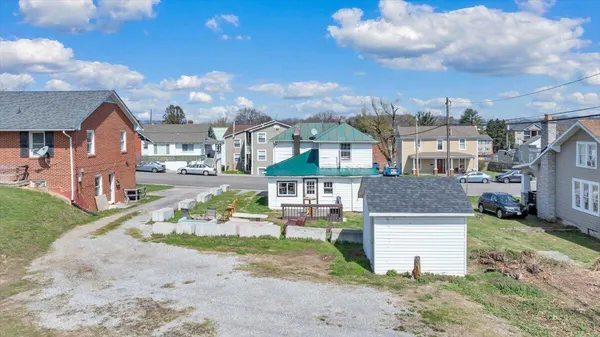 $1,999,999 | 1201-1217 Fairfax St Acc, Radford, VA 24141