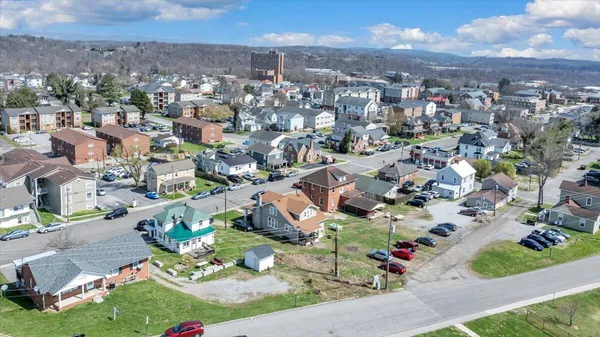 $1,999,999 | 1201-1217 Fairfax St Acc, Radford, VA 24141