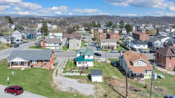 $1,999,999 | 1201-1217 Fairfax St Acc, Radford, VA 24141