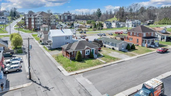 $1,999,999 | 1201-1217 Fairfax St Acc, Radford, VA 24141