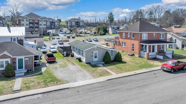 $1,999,999 | 1201-1217 Fairfax St Acc, Radford, VA 24141