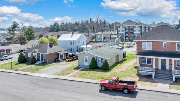 $1,999,999 | 1201-1217 Fairfax St Acc, Radford, VA 24141