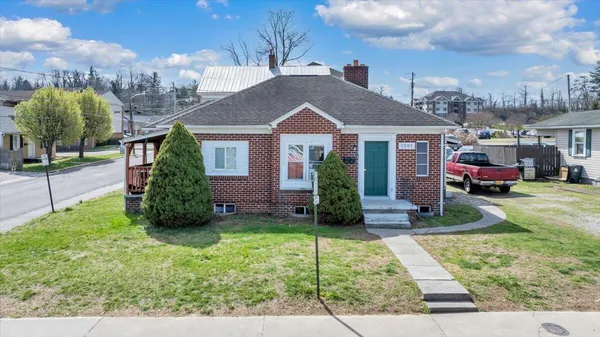 $1,999,999 | 1201-1217 Fairfax St Acc, Radford, VA 24141