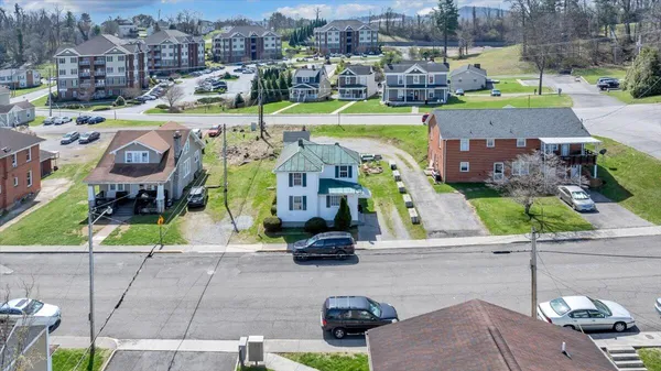 $1,999,999 | 1201-1217 Fairfax St Acc, Radford, VA 24141