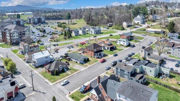 $1,999,999 | 1201-1217 Fairfax St Acc, Radford, VA 24141